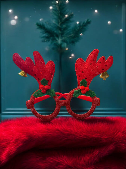 Christmas Reindeer Glasses Photography with Belss