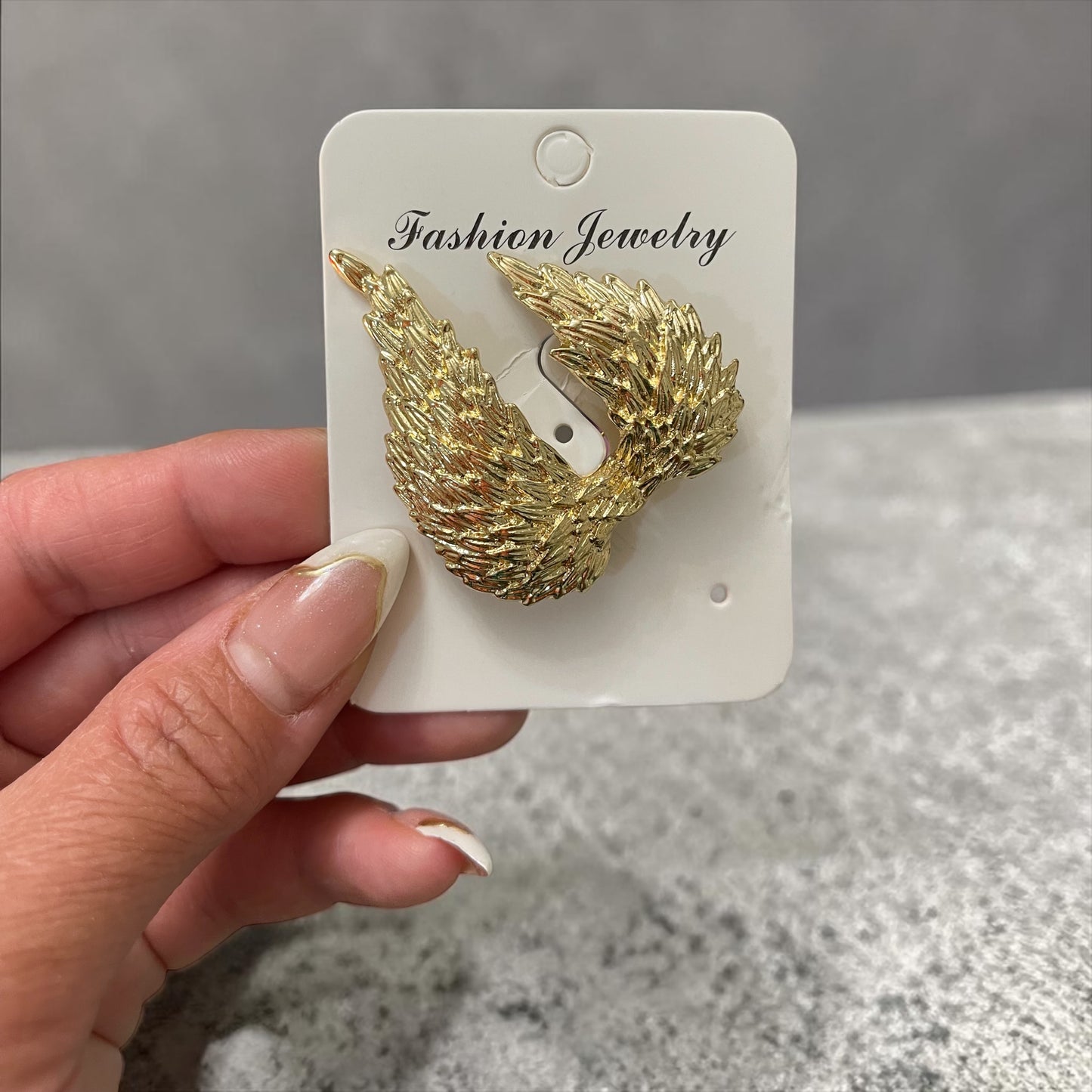 1Pc Elegant Gold Brooch Pins – Floral & Butterfly Design | Sold Individually
