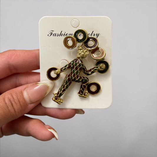 1Pc Elegant Vintage Gold Brooch Pins – Unique Artistic Designs
