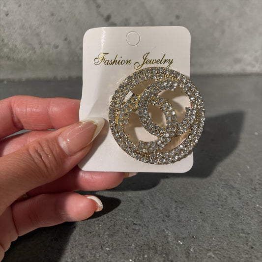 Luxury Double Circle Rhinestone Brooch – Gold Tone Statement Pin
