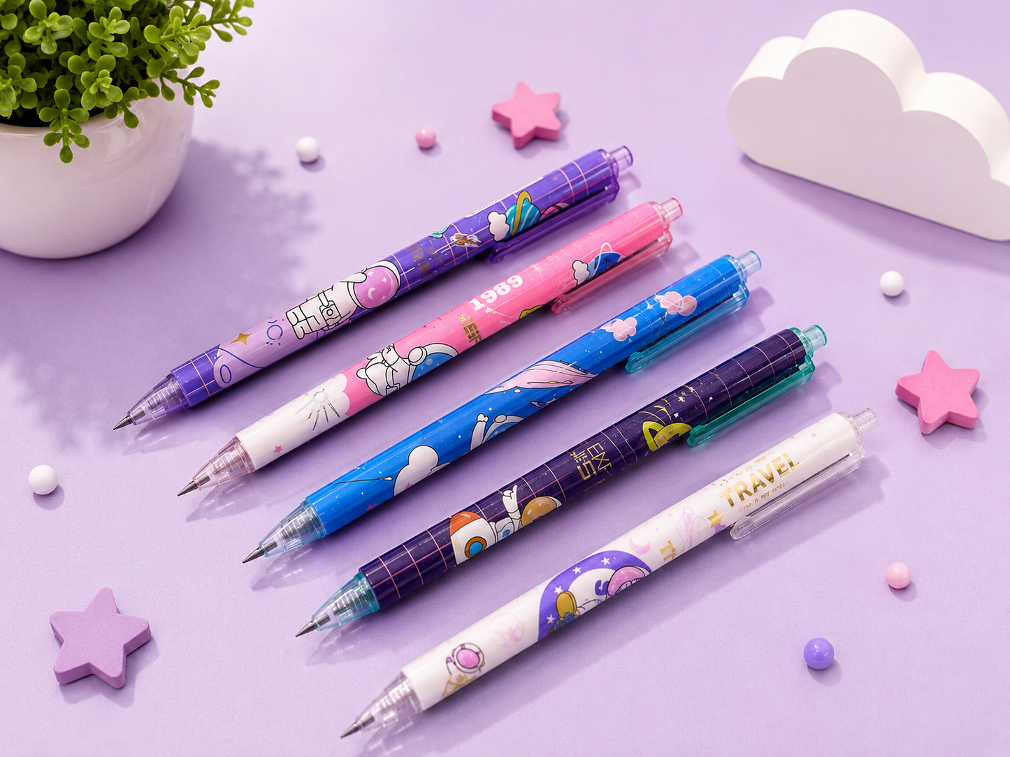 Space-Themed Infinity Pencil – Cute Astronaut Design - Random Color