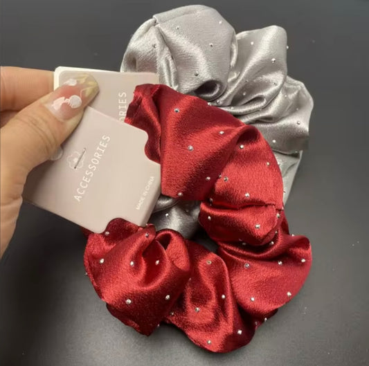Metallic hair scrunchies for woman Advertise
